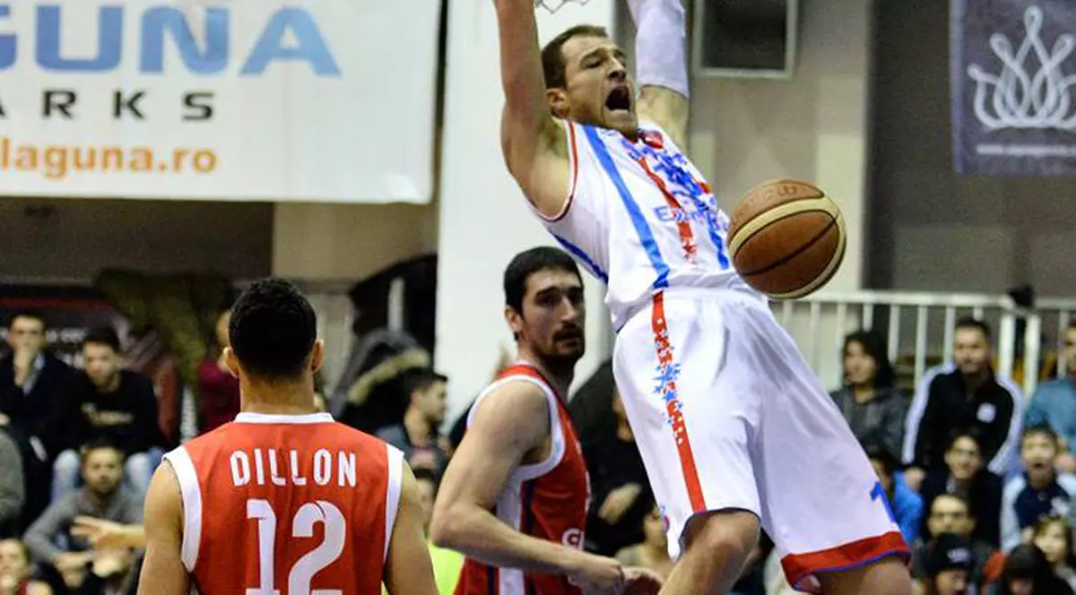 Steaua CSM va disputa meciurile din Play-Off în Sala Polivalentă din București