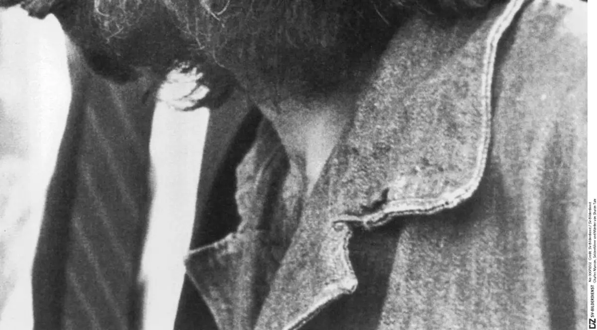 Cel mai sadic criminal al tuturor timpurilor, «făcut» de o fătucă