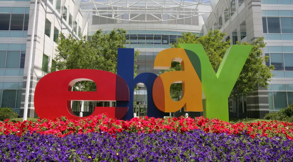 "Folosită, dar în stare bună"! Așa sună anunțul unei femei care s-a scos la vânzare pe eBay