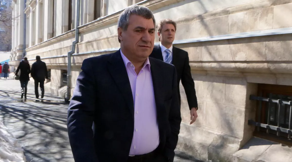 Victor Becali, condamnat în dosarul ”Transferurilor”, a cerut eliberarea condiţionată