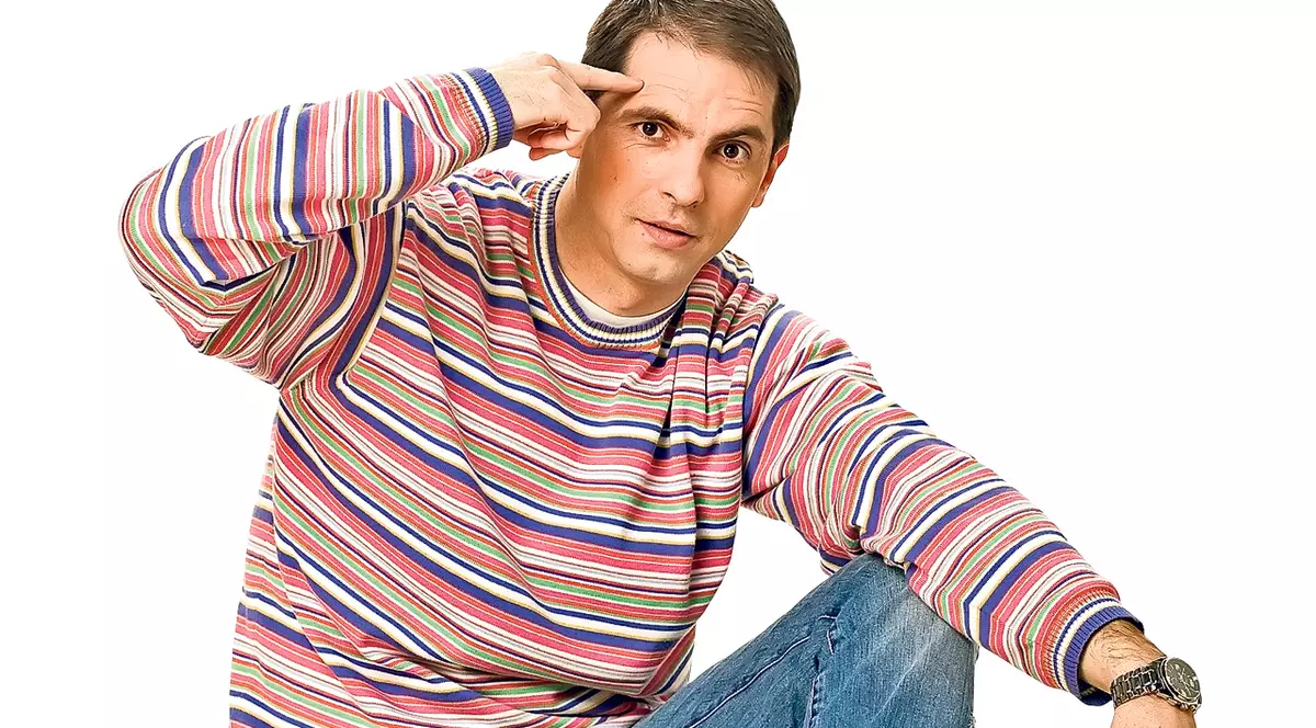 Dan Negru şi-a concediat finul de la radio! De groază, nu? Dar e doar o farsă!