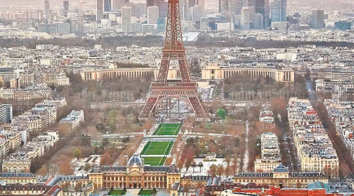 Alerta de grad zero! FRANȚA, sub TERORAREA DRONELOR