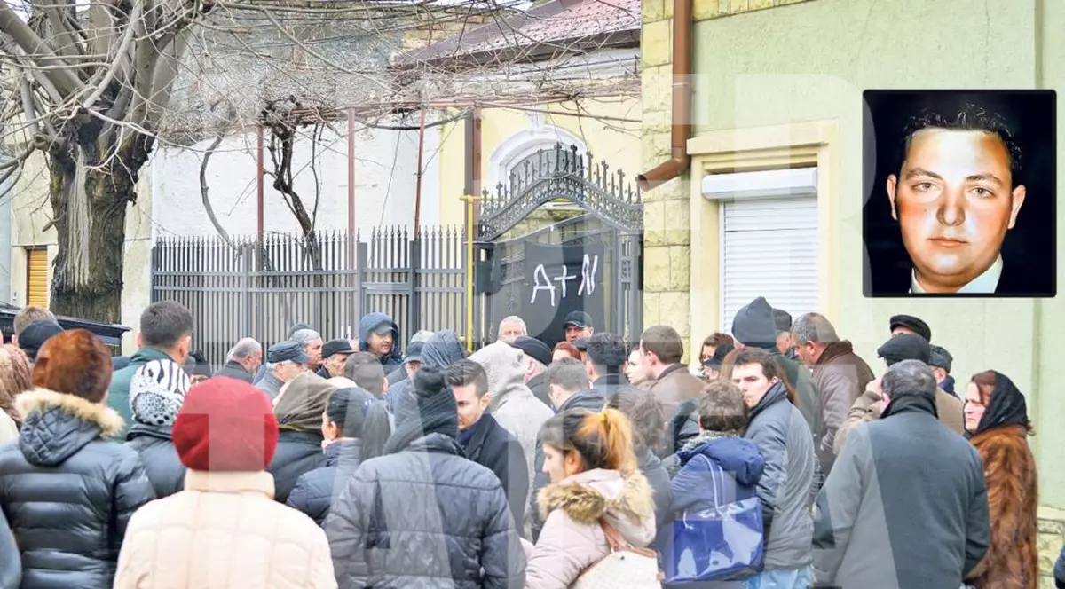 Rudele şi prietenii vărului Simonei Halep, DEVASTAŢI la înmormântare. Ce au spus apropiaţii în timpul ceremoniei
