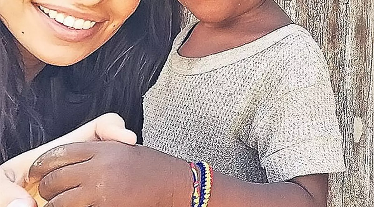 Pentru el a trecut MĂDĂLINA GHENEA oceanul! L-a strâns din nou în braţe şi este FERICITĂ