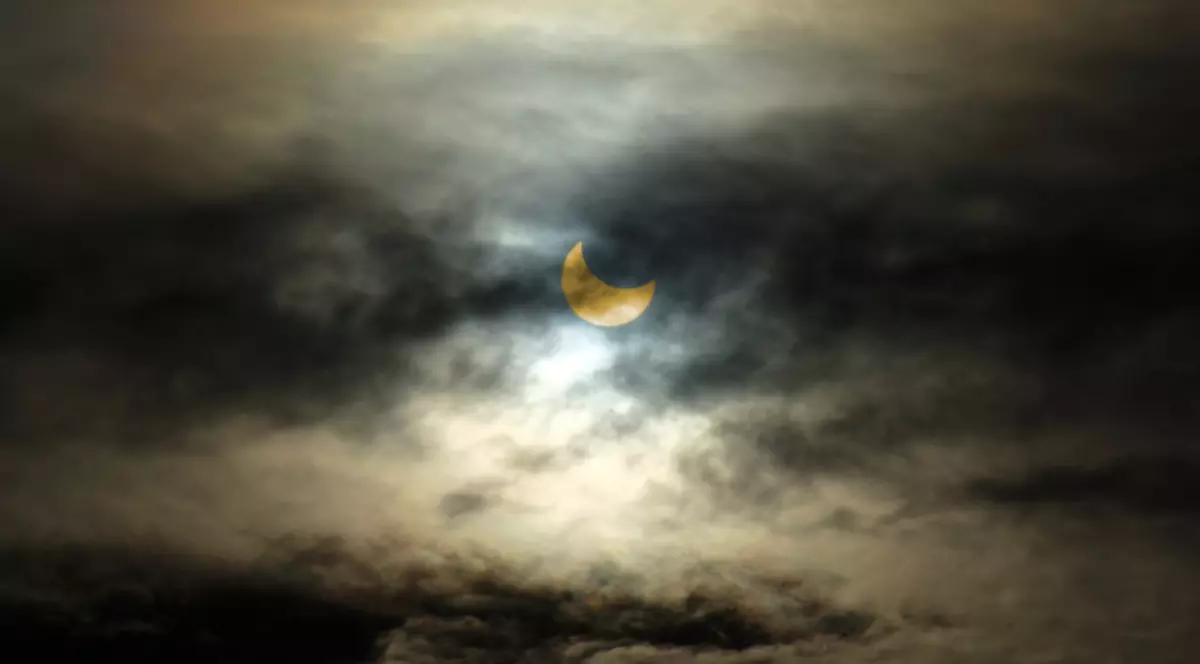 Alte eclipse de care ne lovim în fiecare zi