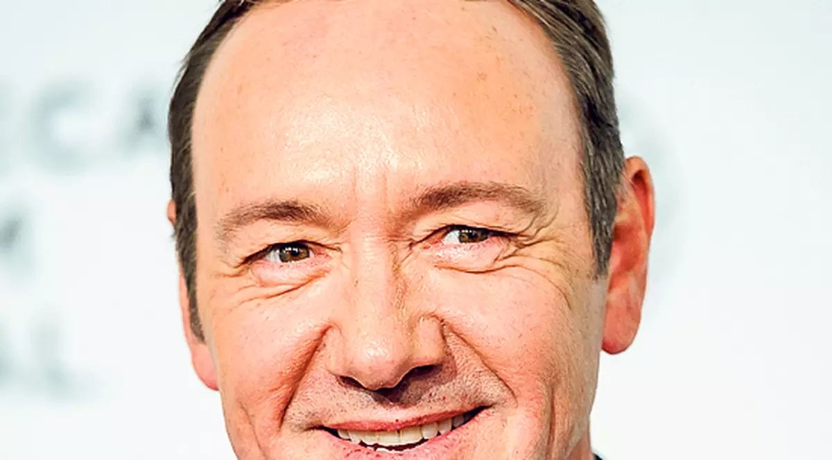 Actorul Kevin Spacey va prezenta Gala Premiilor Tony