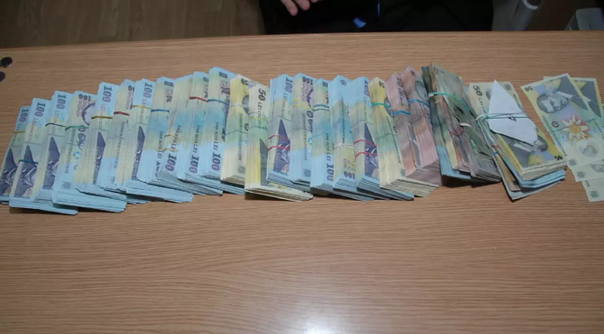 Orice român poate câştiga 15.000 de euro. Mulţi au primit deja banii