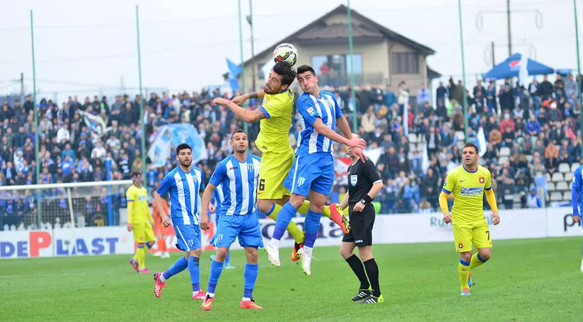 CSU CRAIOVA - STEAUA 0-0. AutoBAZA pe arbitru! / FOTO&VIDEO