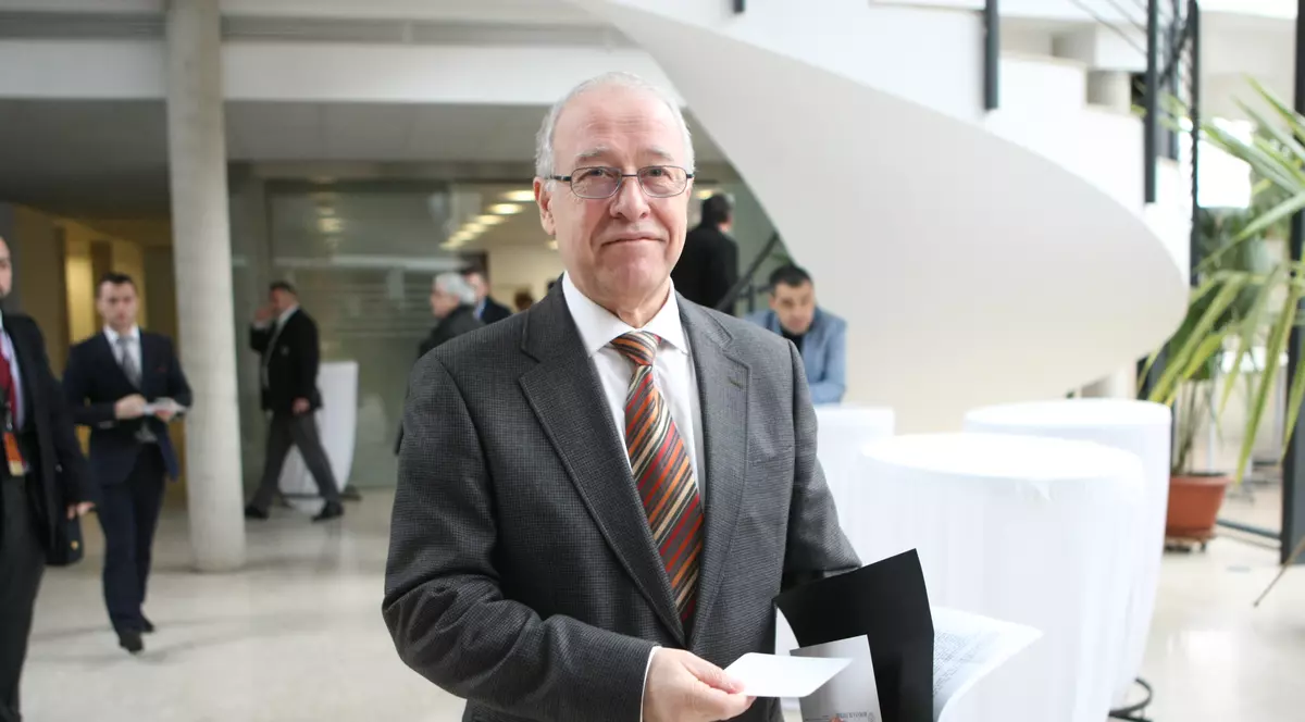 Demisii în bloc la Dinamo! Anghelache: ”Am venit rugat și plec când vreau!”