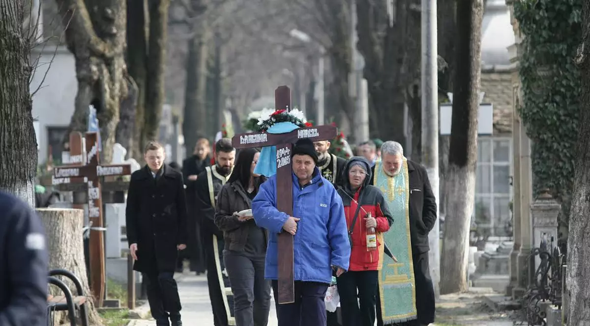 Fiul lui Marcel Dragomir, distrus de durere la două zile după înmormântarea tatălui
