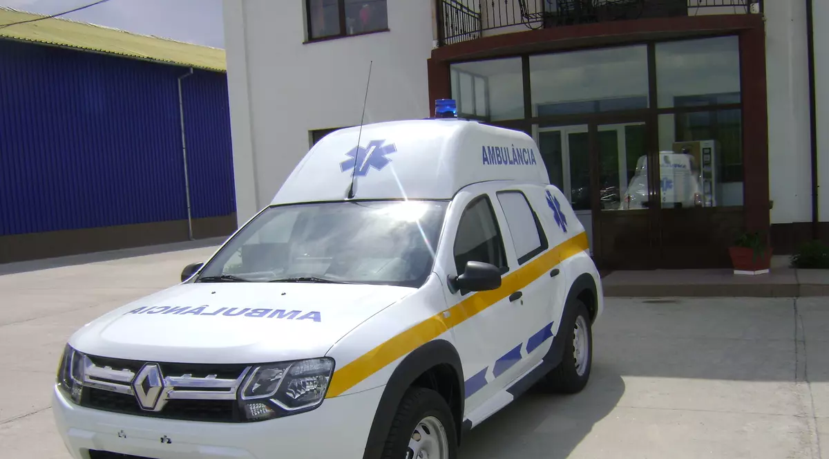 Dacia trece pe Ambulanţă