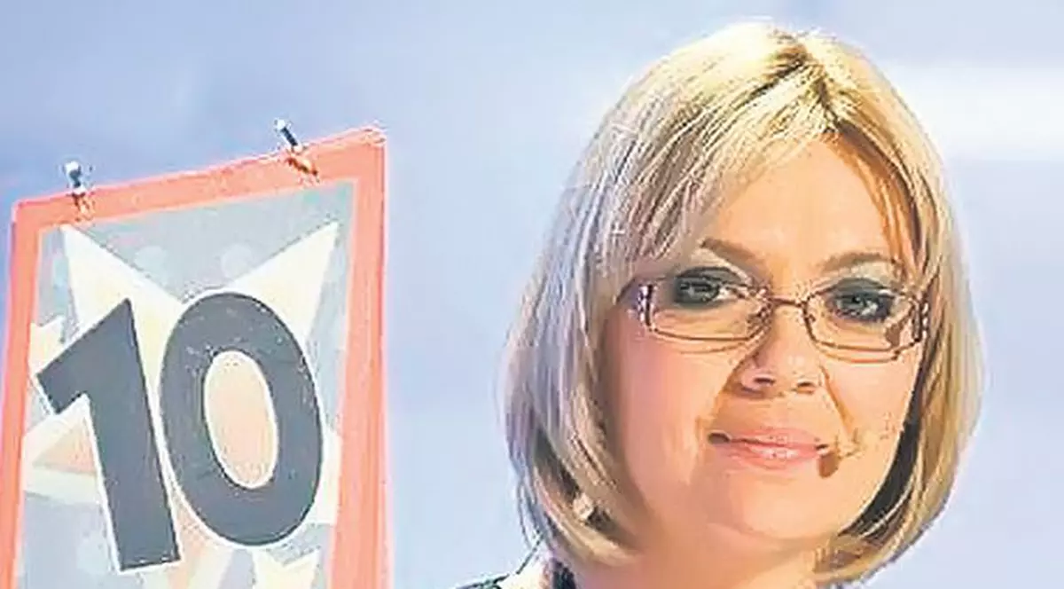 EXCLUSIV | O dublează pe Cate Blanchett pe 4.000 € | Emilia Popescu s-a reprofilat cu succes după era «Dansez pentru tine»