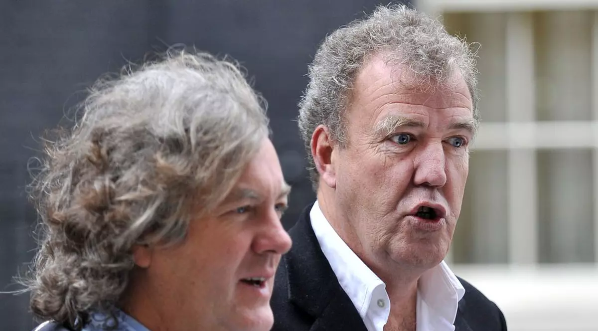 Dezertări pe bandă rulantă de la ”Top Gear”, după concedierea lui Jeremy Clarkson