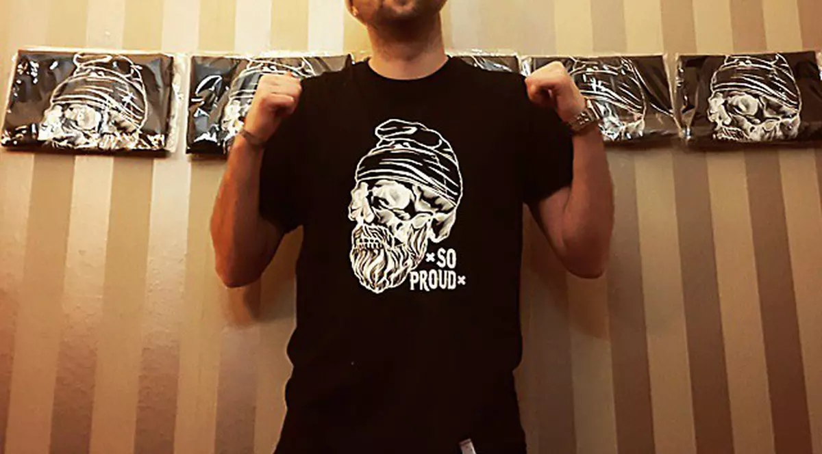 Un cântăreţ de la noi și-a cerut iubita în căsătorie la concertul Proconsul