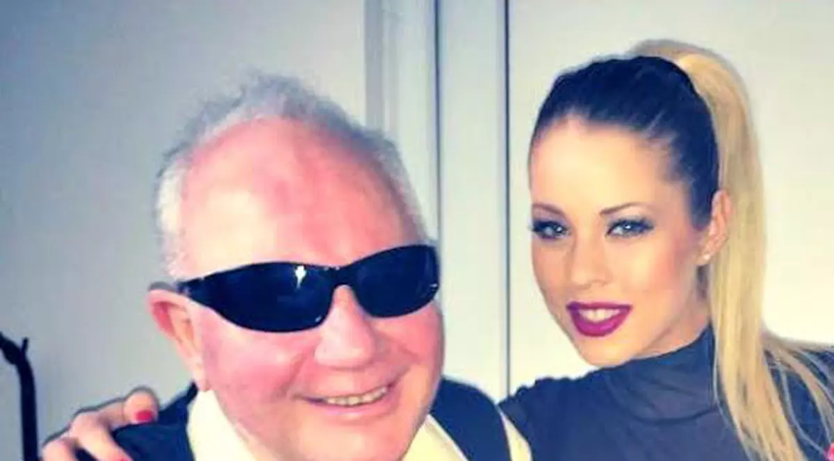 Roxana Nemeș l-a făcut pe solistul nevăzător George Nicolescu să exclame: "Ești cea mai frumoasă solistă din lume!"