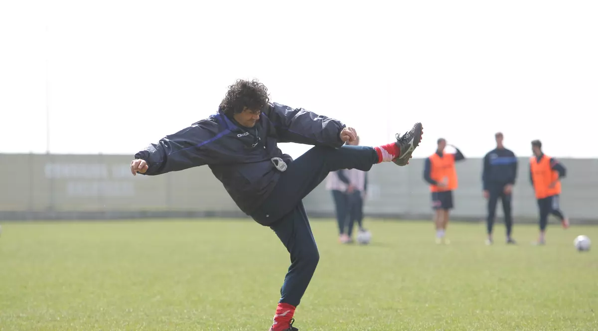 Divizionara secundă FC Balotești l-a luat pe blatistul Pisano de pe culoarele FRF. ^Gulie: ”L-am verificat pe youtube!” / INTERVIU