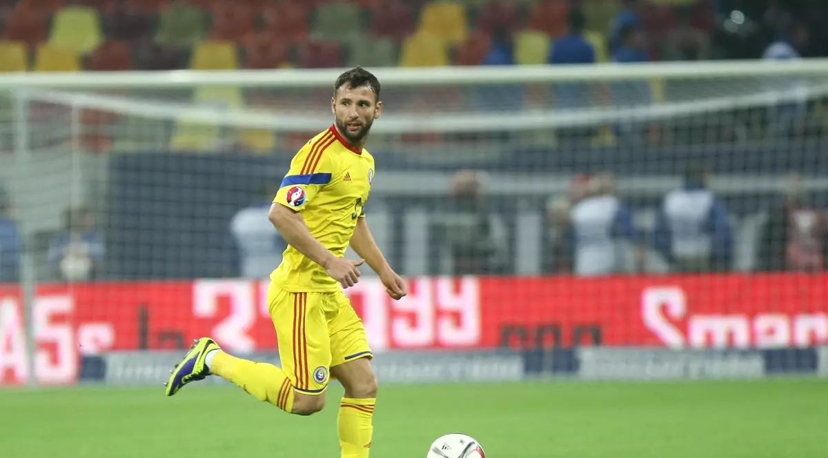 Raț află azi dacă rămâne în lotul pentru Feroe. Preia Chiricheș banderola?