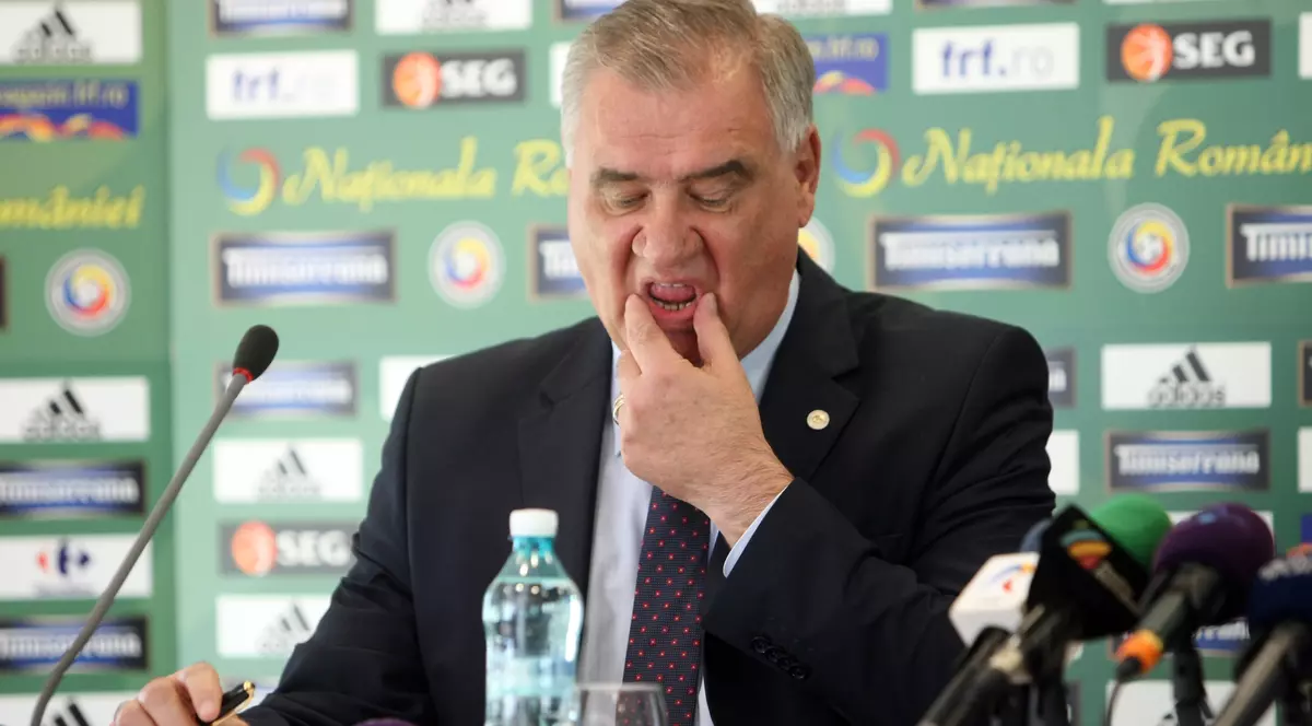 Chivorchian, accident rutier! ^Oficialul autosuspendat al FRF a făcut praf mașina, dar a scăpat cu viață