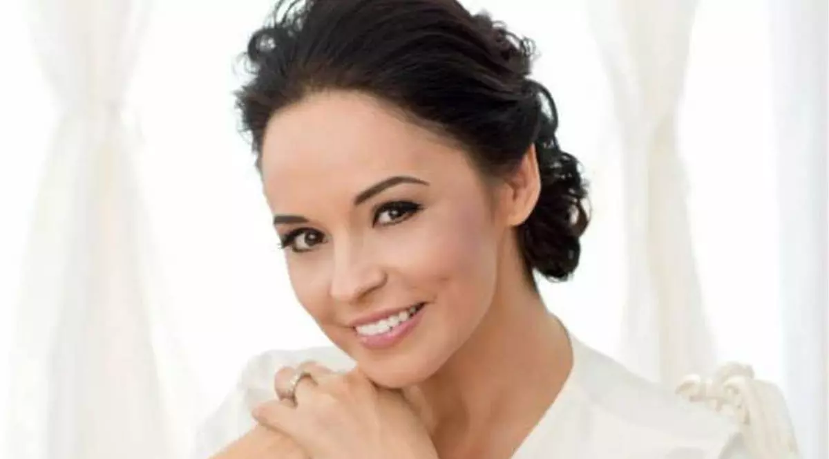 Trucuri simple de înfrumusețare de la vedetele din România