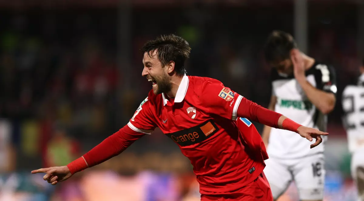 Marcatorul golului dinamoviștilor sare la gâtul lui Hațegan: ”A greșit la acel cartonaș roșu!”