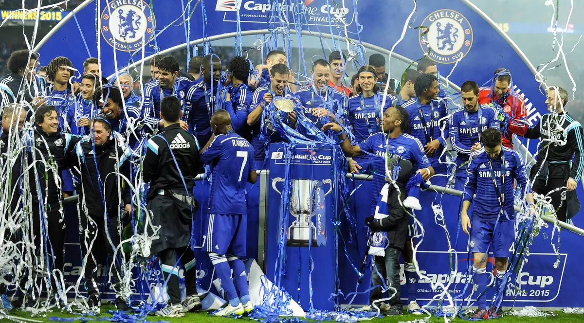 Fotbaliștii de la Chelsea se antrenează și în sala de mese / VIDEO