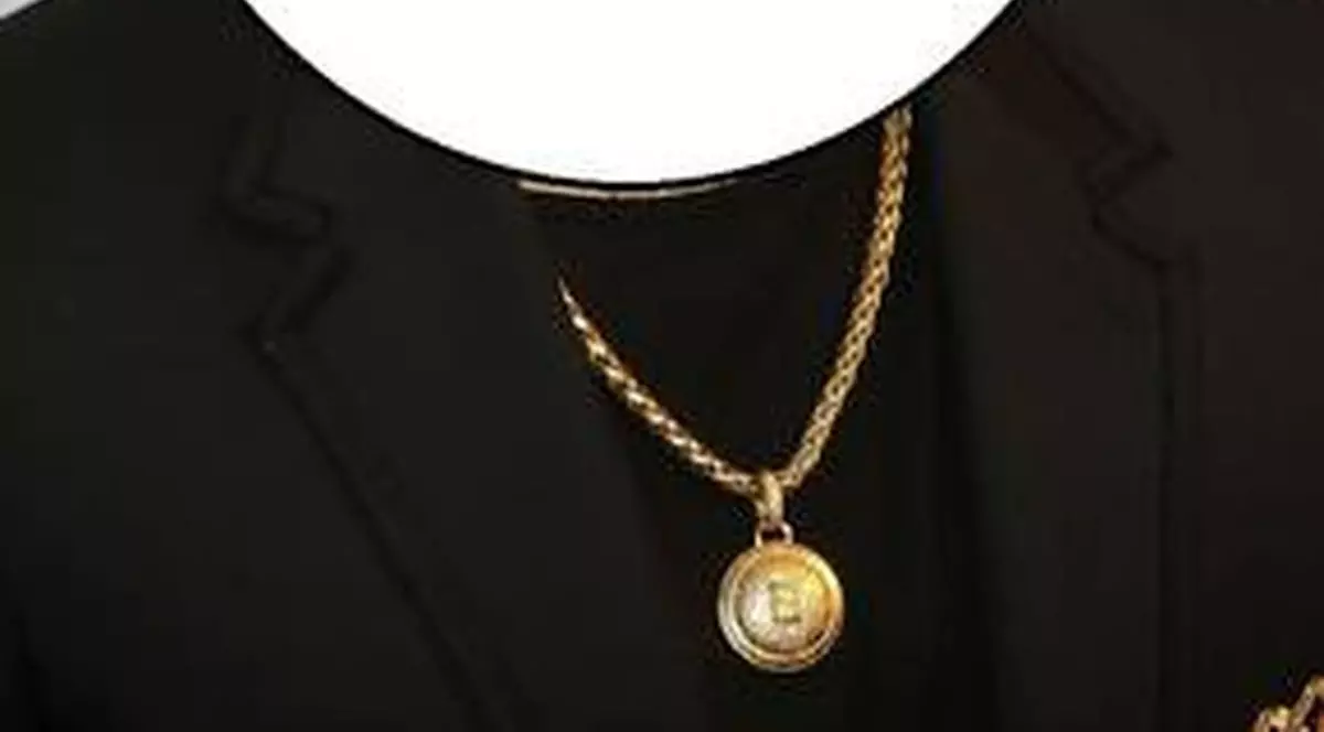 Atât de zgârcit să fie? Un rapper celebru vrea să-i reducă pensia alimentară propriului copil