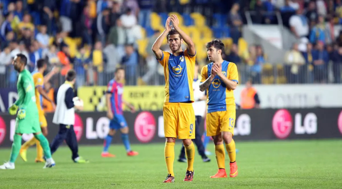 Deja-vu pentru "lupi". Tchite și De Lucas, indisponibili cu CSU Craiova. Cristi Balaj fluieră derby-ul