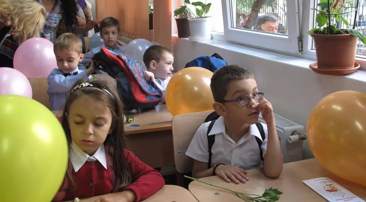 Ministerul Educaţiei a făcut ANUNȚUL OFICIAL! Vezi câți elevi s-au înscris la ora de religie!