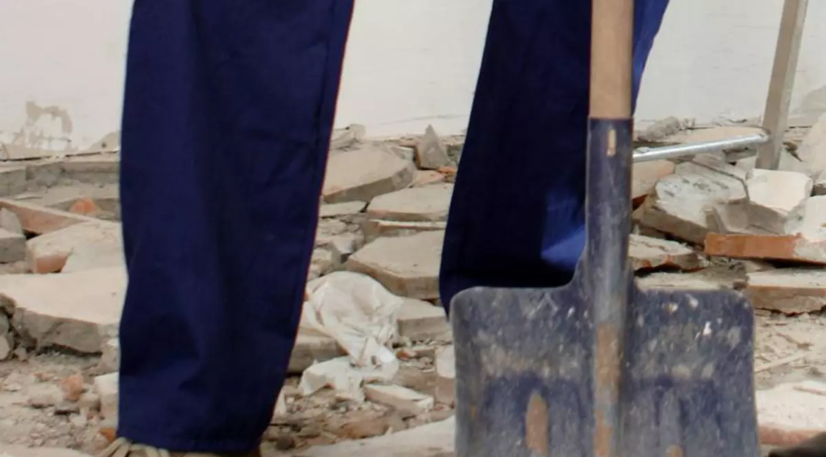 Condamnaţi după 16 ani! Doi fraţi din Suceava şi-au ucis în bătaie cumnatul şi l-au îngropat în grădină. Cum au fost prinşi