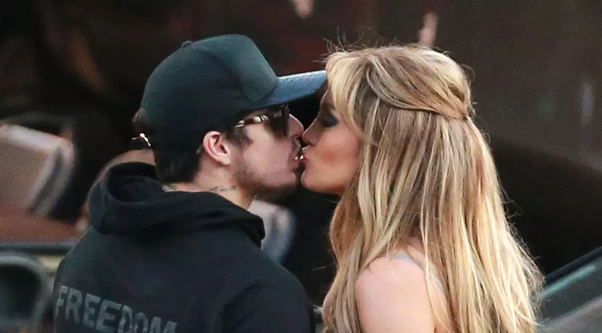 IMAGINILE care nu lasă loc de INTERPRETĂRI! Jennifer Lopez si Casper Smart, din nou împreună! | FOTO