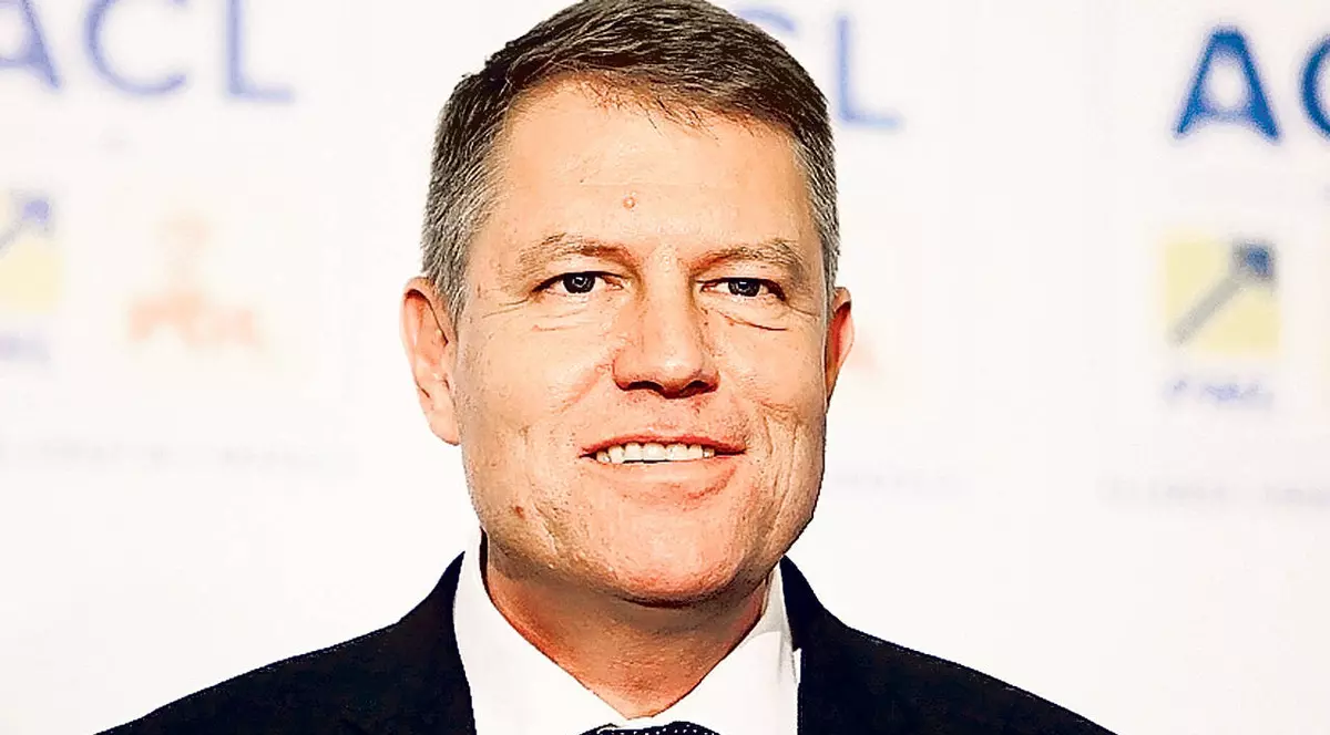 EXCLUSIV | IOHANNIS, așa cum nu l-ați mai văzut