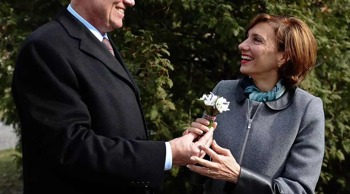 MESAJUL VIRAL al lui Klaus Iohannis pentru doamne, de ZIUA LOR