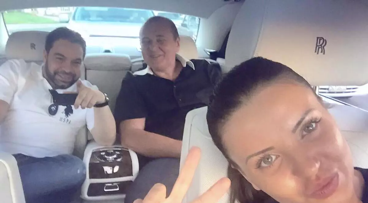 Suprize, surprize! Ce șoferiță sexy și-a tras Florin Salam! Nu, nu-i Roxana Dobre