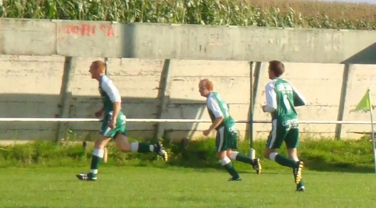 Un arbitru din Belgia a acordat 10 cartonașe roșii într-un meci!