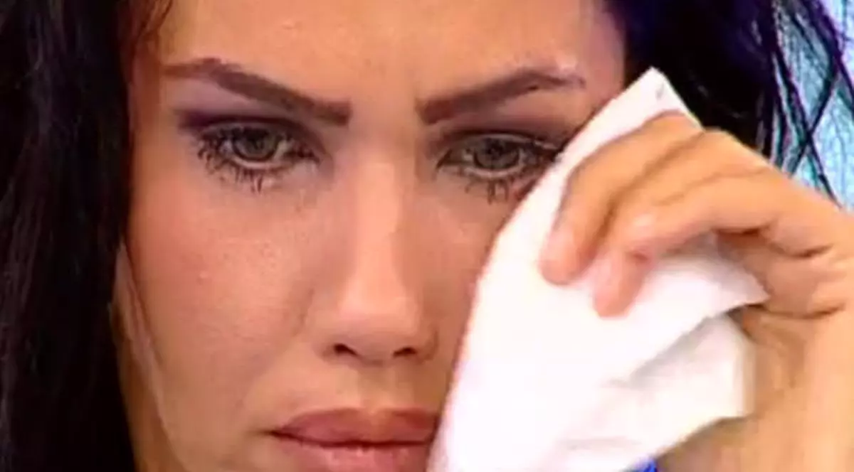 Oana Zăvoranu, scandal cu iubitul! Poliția și ambulanța au ajuns la ușa casei vedetei!