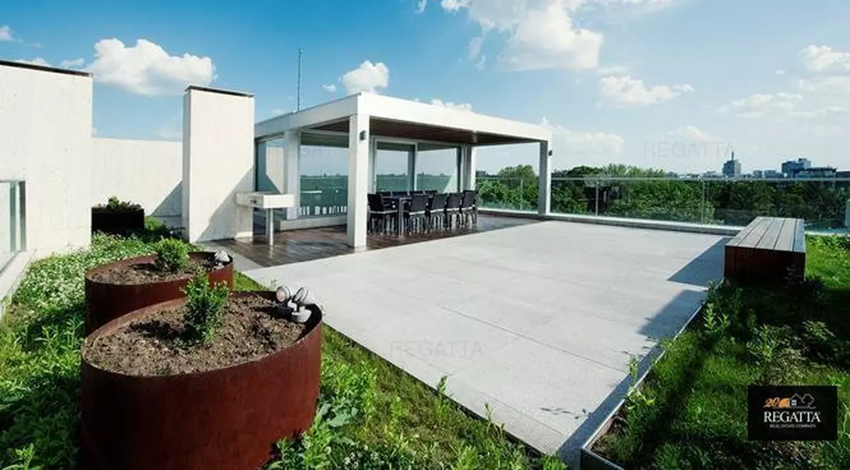 SE VINDE! Pe un apartament din ROMÂNIA proprietarul cere 3.8 milioane de euro. Oare cât vine întreținerea? | FOTO