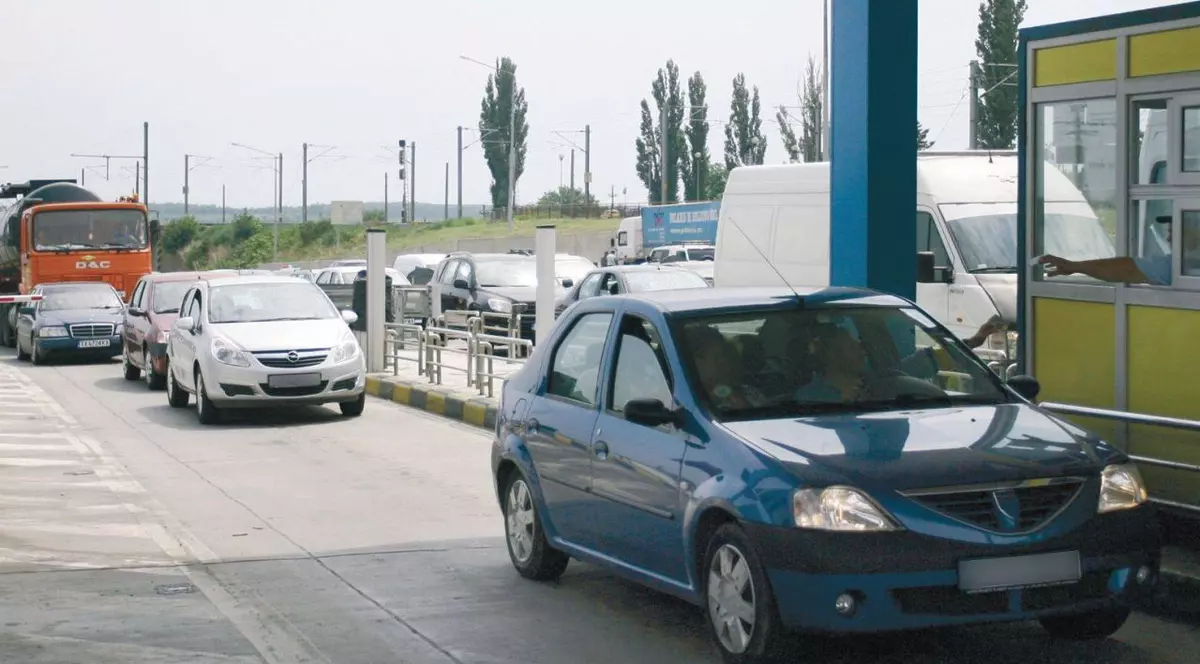 Vom ajunge mai repede la mare? Cum va fi plătită taxa de pod de la Feteşti