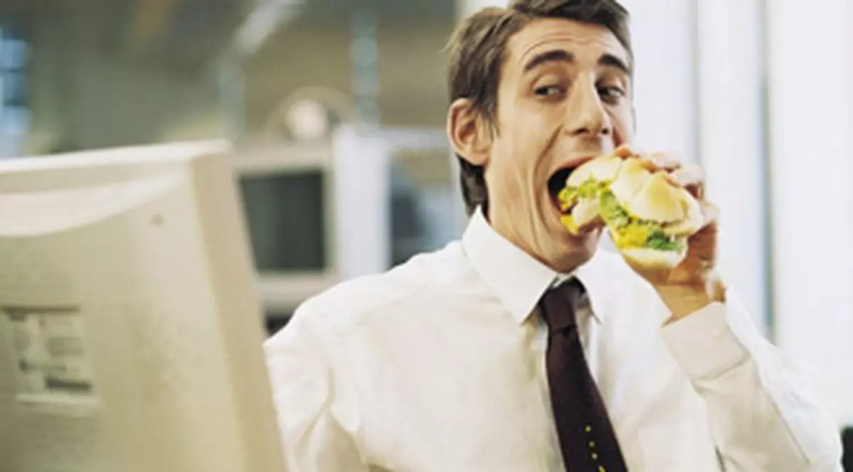 Știi să MĂNÂNCI CORECT? Mai bine puțin și sănătos, ca să trăim mai mult