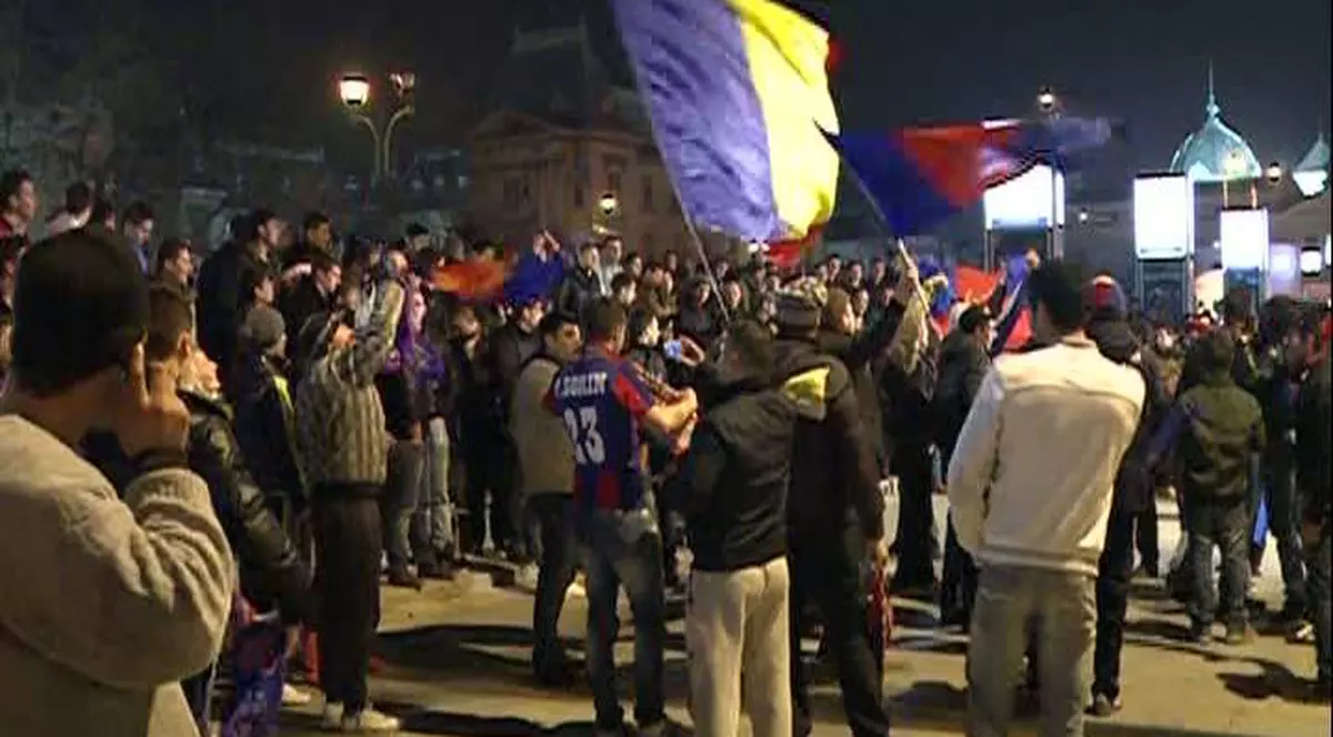PROTESTE la Universitate din cauza imunității parlamentare. UPDATE: ”Parlament penal, marș la Tribunal”