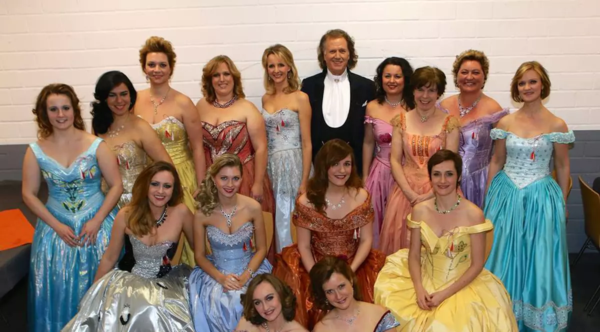 Gestul INCREDIBIL făcut de violonistul André Rieu pentru românce. Femeile de la noi sunt în delir!