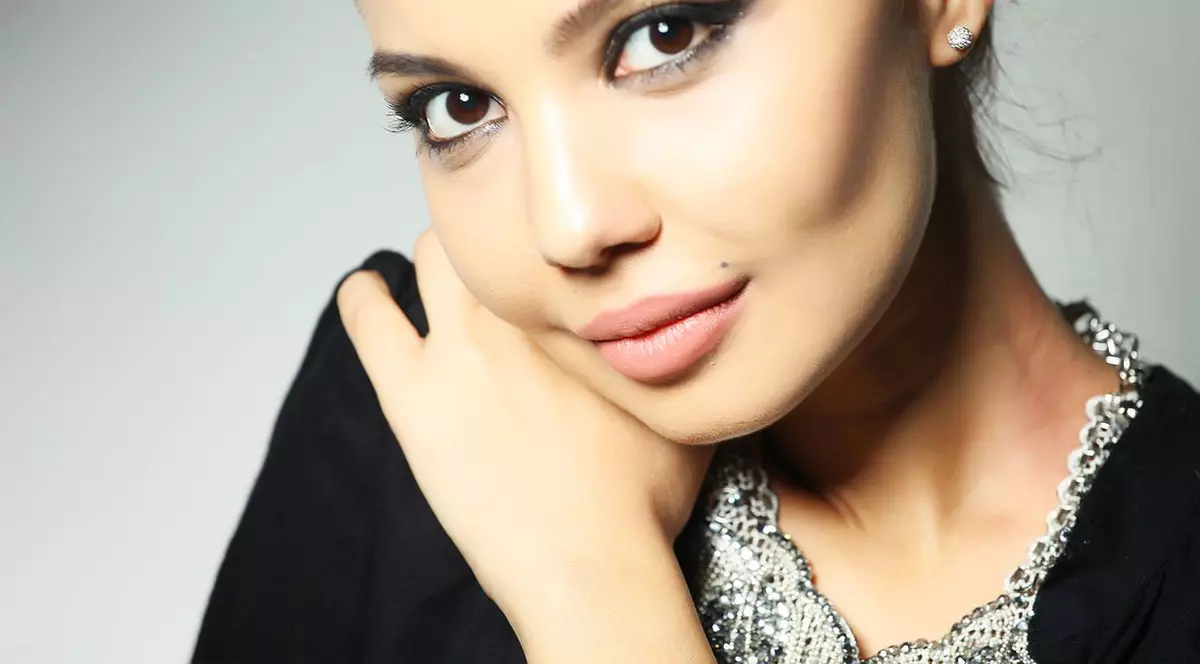 PREMIERĂ LIBERTATEA.RO | Rusoaica SHAHZODA îşi lansează cel mai nou single în România: "Mon Cheri"