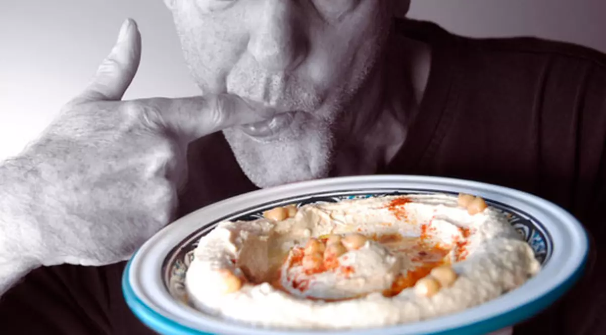 DELICIOS. Rețetă bună de post: humus cu spanac și lămâie