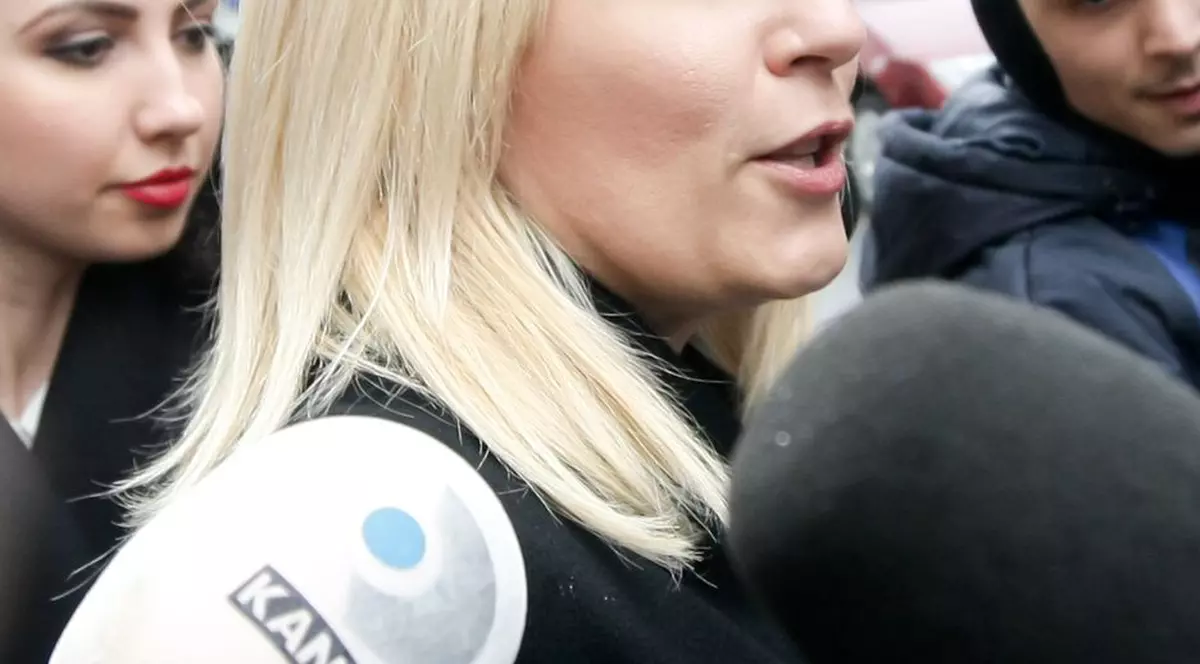 Ce are voie să facă Elena Udrea pe timpul arestului la domiciliu