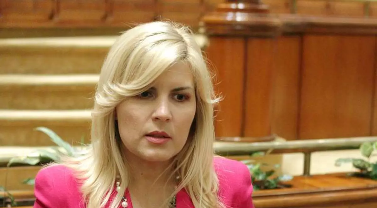 ELENA UDREA s-ar putea DESPĂRȚI de colegele de CELULĂ 