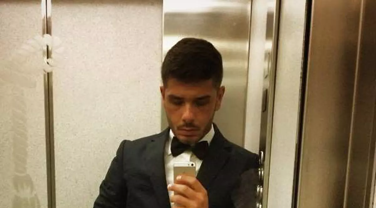 Ea este femeia care a înlocuit-o pe Antonia! Iată cu cine s-a afișat Vincenzo Castellano | FOTO ÎN ARTICOL