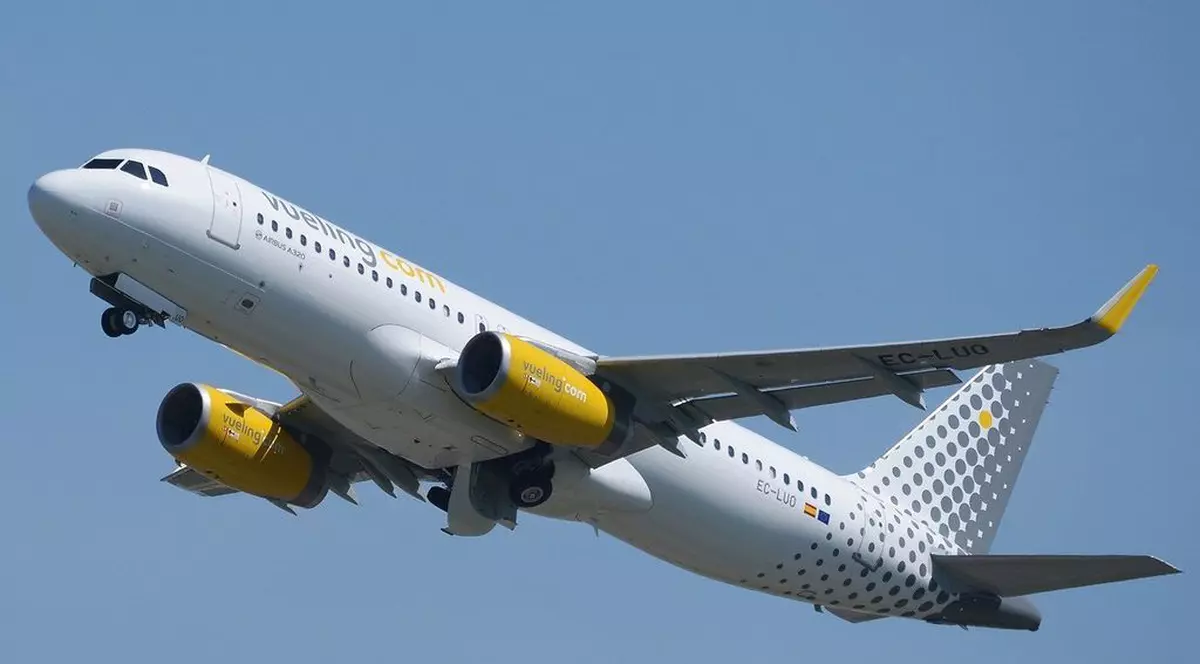 Incident aviatic la Barcelona! Aterizare de urgență a unui Airbus A320