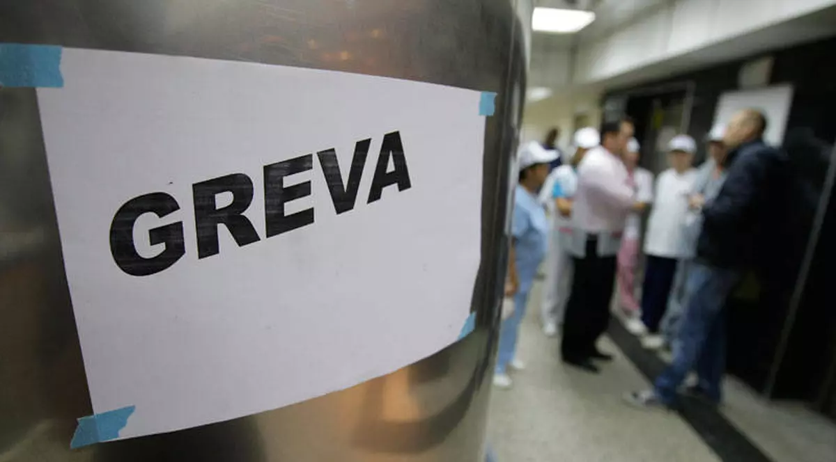 GREVĂ GENERALĂ de o zi anunţată de sindicatele din administraţia publică locală