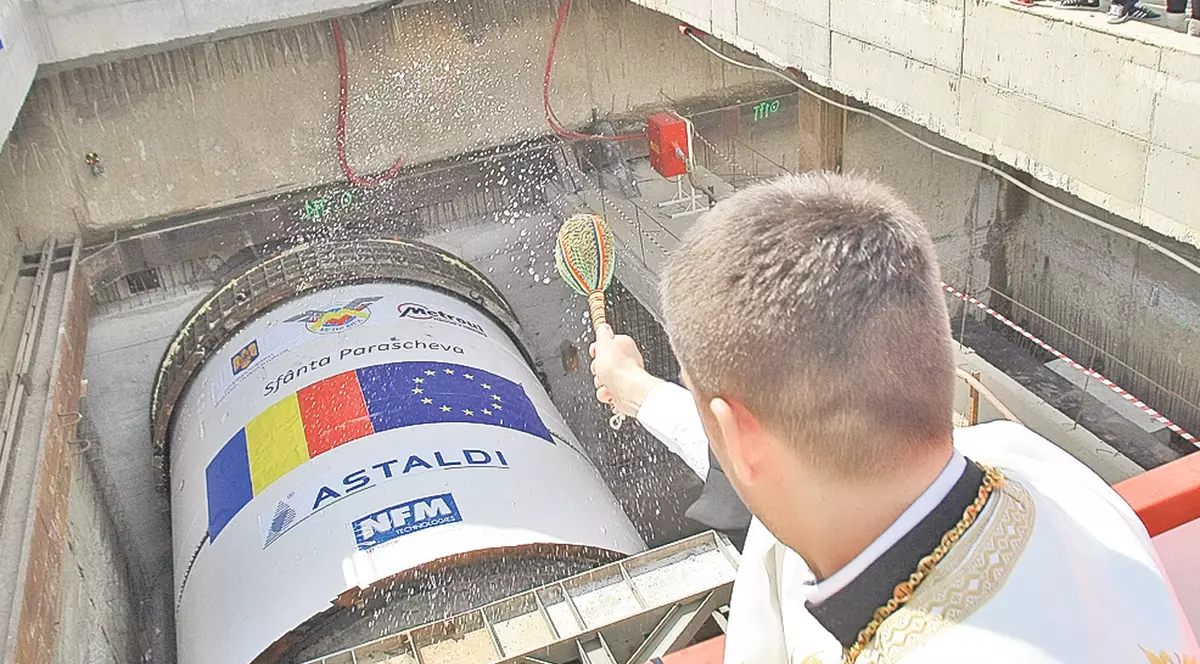 Au pus-o la lucru pe Sfânta Parascheva