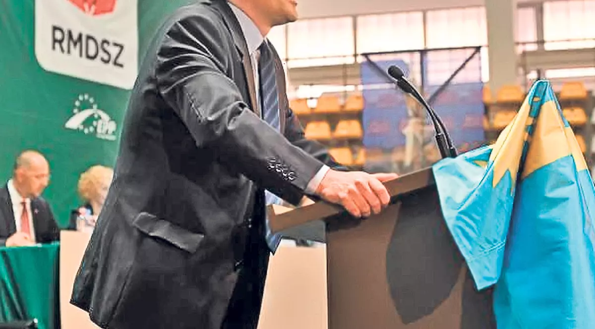 10.000 de euro lunar, șpaga pentru primar! Șefimea primăriei din Miercurea-Ciuc, anchetată pentru corupție