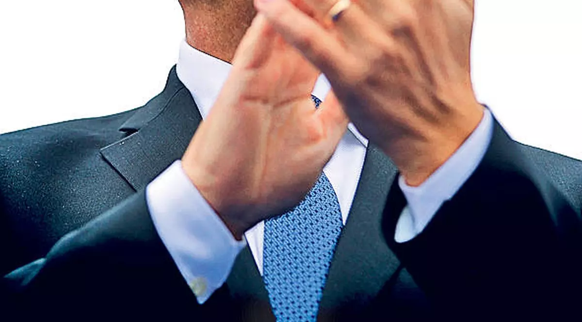 Iohannis pleacă din țară! Vezi ce va face luni și marți